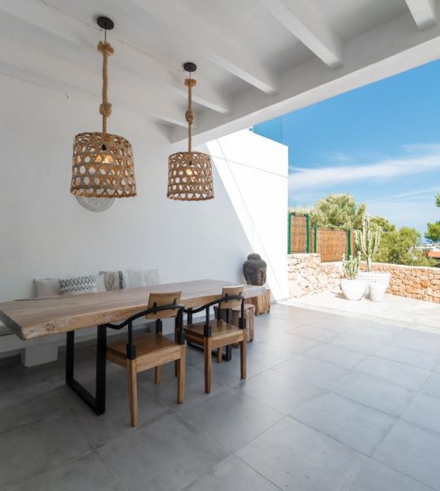 Resa estates ibiza huis huren cala tarida terrace 1 .jpg